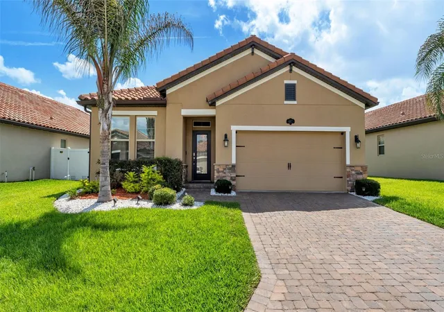 Photo 1 of Single family home for sale at 4007 Prima Lago Cir, Lakeland, FL 33810 | MLS# L4962246 | Listing updated on 2026-08-31