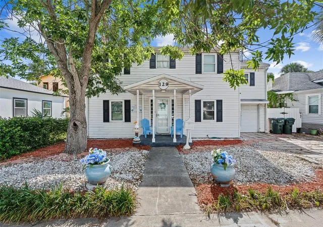Photo 1 of Single family home for sale at 129 S Wild Olive Ave, Daytona Beach, FL 32118 | MLS# V4949321 | Listing updated on 2026-08-31
