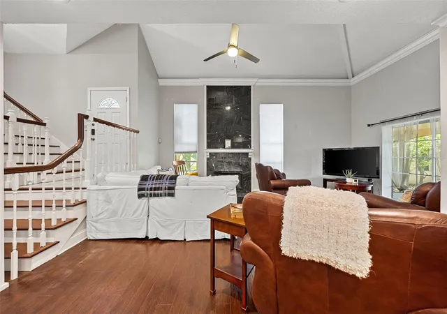 4th image of 13770 Marseilles Ct, Clearwater, FL 33762 | MLS# TB8512780