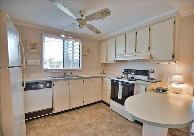 Photo 4 of Manufactured home for sale at 632 La Jolla Cir, North Port, FL 34287 | MLS# TB8512783 | Listing updated on 2026-07-28