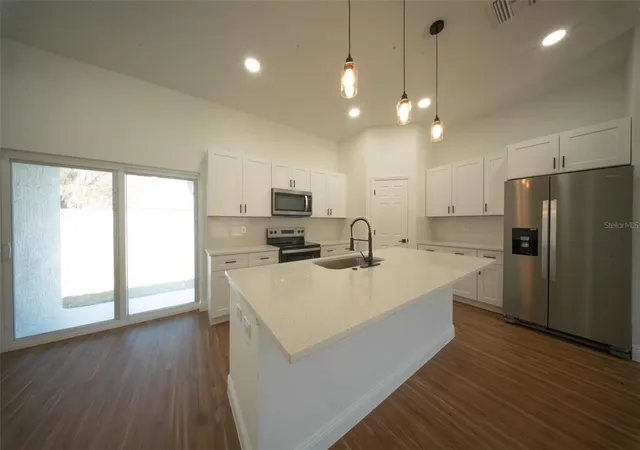 Photo 3 of Single family home for sale at 11 Spruce Ln, Ocala, FL 34472 | MLS# O6411319 | Listing updated on 2026-10-07