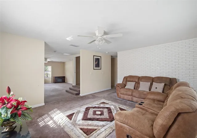 3rd image of 4449 Tarpon Dr, Tampa, FL 33617 | MLS# TB8512789