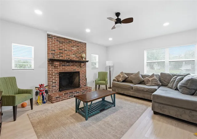3rd image of 1946 Strathaven Rd, Winter Park, FL 32792 | MLS# O6411329