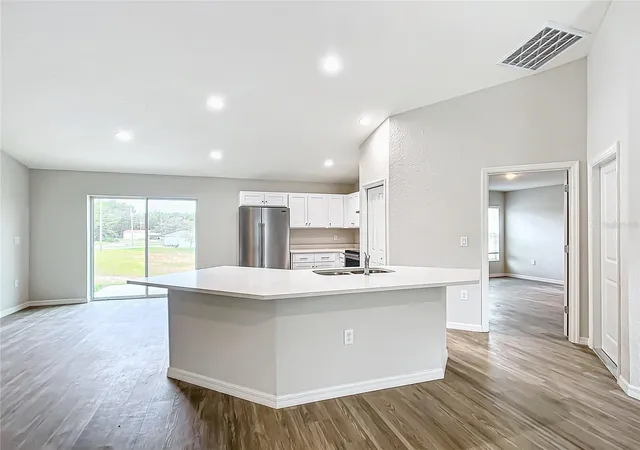5th image of 12063 Se 89Th Ave, Belleview, FL 34420 | MLS# OM725490