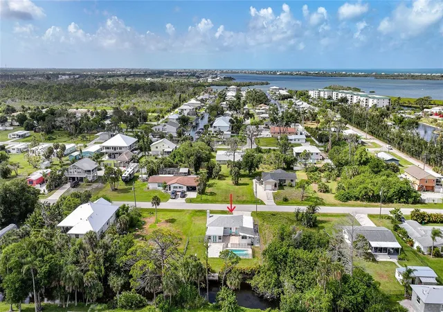 2nd image of 8164 Archie St, Englewood, FL 34224 | MLS# C7526648