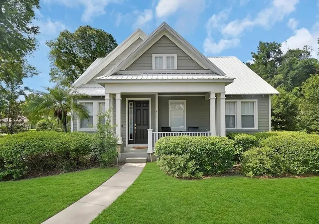 Homes for sale in Lake Helen, FL | 411 Garden St, Lake Helen, FL 32744 | MLS# V4949323