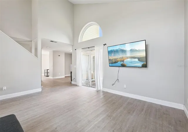 Photo 4 of Single family home for sale at 622 Colorado Woods Ct, Orlando, FL 32824 | MLS# O6411369 | Listing updated on 2026-08-17