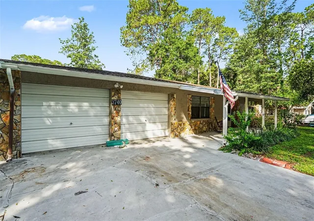 4th image of 3740 S Eastpark Wy, Homosassa, FL 34448 | MLS# TB8512851