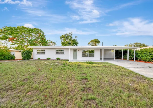 Photo 1 of Single family home for sale at 2705 Sunnyside St, Sarasota, FL 34239 | MLS# A4695026 | Listing updated on 2026-08-09