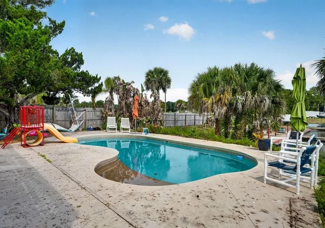 Homes for sale in Oak Hill, FL | 124 Randle Ave, Oak Hill, FL 32759 | MLS# V4949325