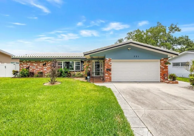 Photo 2 of Single family home for sale at 731 Oberlin Dr, Clearwater, FL 33765 | MLS# TB8512862 | Listing updated on 2026-10-08