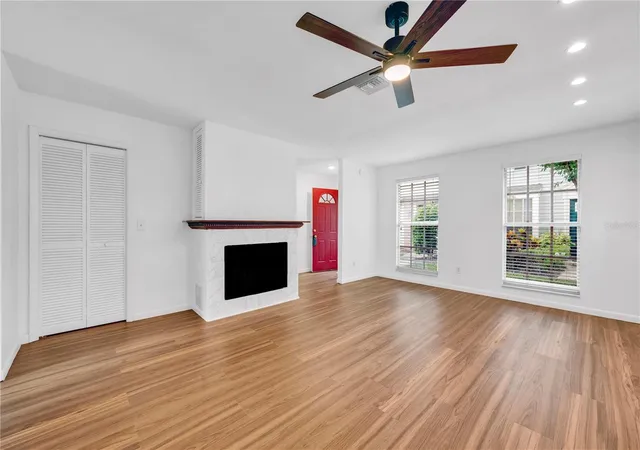 Photo 3 of Townhouse for sale at 13915 Fletchers Ml Dr, Tampa, FL 33613 | MLS# TB8512863 | Listing updated on 2026-08-22