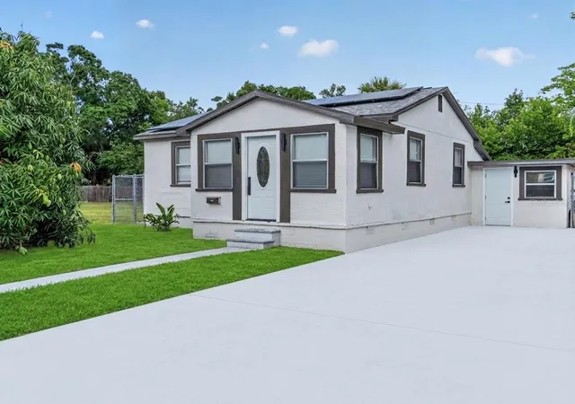 Photo 1 of Single family home for sale at 1900 25th Street S, Saint Petersburg, FL 33712 | MLS# TB8512888 | Listing updated on 2026-08-31