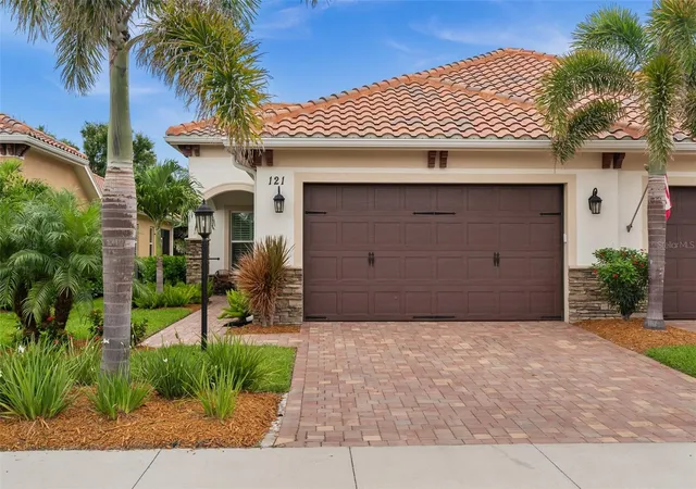 Photo 1 of Single family home for sale at 121 Colebrook Ct, Venice, FL 34292 | MLS# N6144500 | Listing updated on 2026-07-21