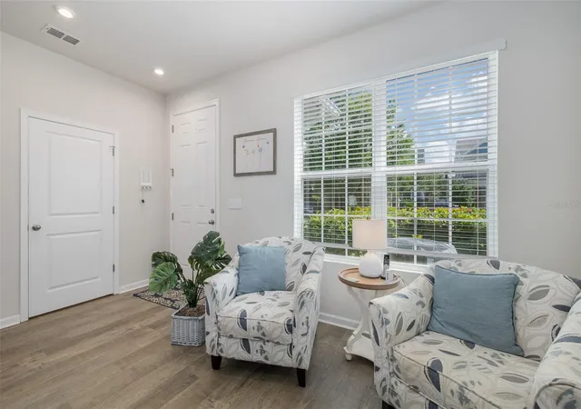 Photo 4 of Townhouse for sale at 14496 Promenade Pkwy, Odessa, FL 33556 | MLS# W7886161 | Listing updated on 2026-09-19