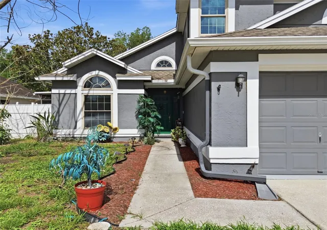 Photo 2 of Single family home for sale at 1621 Spinning Wheel Dr, Lutz, FL 33559 | MLS# TB8512911 | Listing updated on 2026-09-22