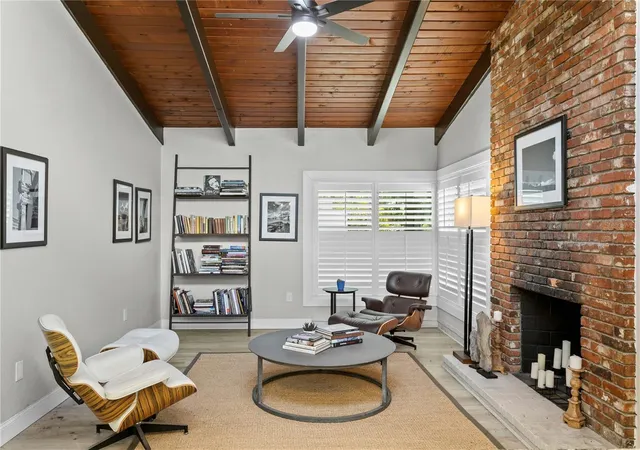 Photo 3 of Single family home for sale at 520 Lake Maggiore Blvd S, Saint Petersburg, FL 33705 | MLS# TB8512912 | Listing updated on 2026-10-07