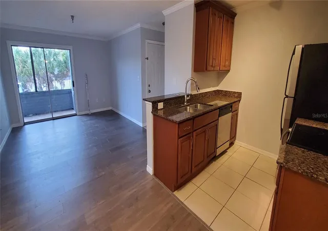 3rd image of 10263 Gandy Blvd N, St. Petersburg, FL 33702