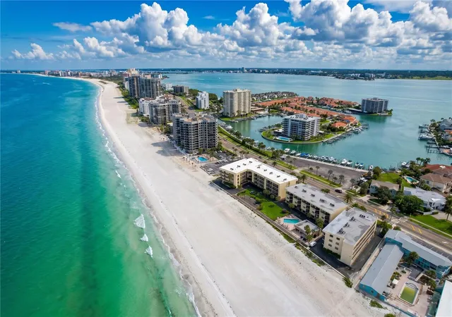 2nd image of 3500 Gulf Blvd, BELLEAIR BEACH, FL 33786