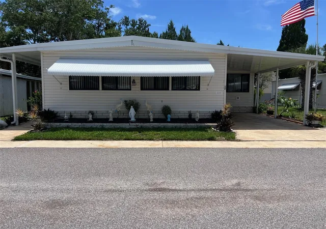 Homes for sale in Clearwater, FL | 29250 Us Hwy 19 N #12, Clearwater, FL 33761 | MLS# TB8512925
