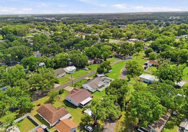 32nd image of 1405 E Frances Ave, Plant City, FL 33563 | MLS# A4695051