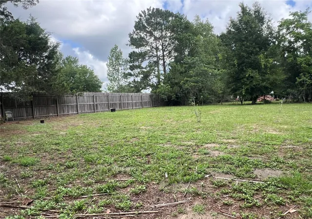 Photo 4 of Sale Pending at 9510 SW 94th Terrace, Gainesville, FL 32608 | MLS# GC540700 | Listing updated on 2026-09-09