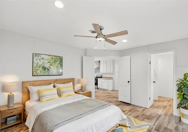 Photo 3 of Manufactured home for sale at 17475 Tavern Rd, Brooksville, FL 34604 | MLS# TB8512968 | Listing updated on 2026-09-18