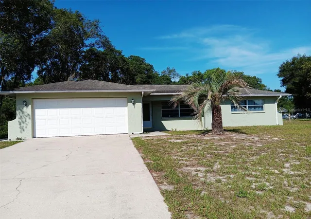 Photo 3 of Single family home for sale at 9022 Lingrove Rd, Weeki Wachee, FL 34613 | MLS# TB8512969 | Listing updated on 2026-08-28