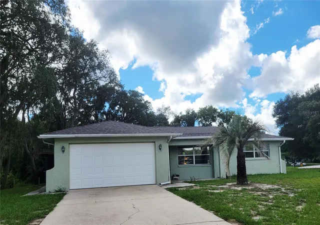 Photo 3 of Single family home for sale at 9022 Lingrove Rd, Weeki Wachee, FL 34613 | MLS# TB8512969 | Listing updated on 2026-09-13