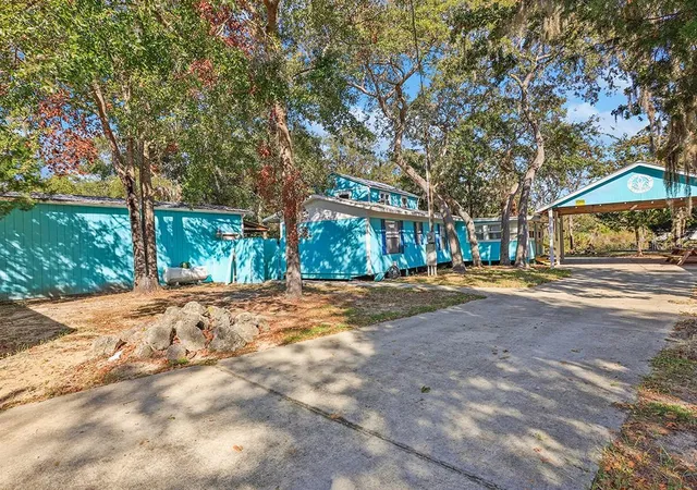 Homes for sale in Steinhatchee, FL | 112 8Th St Ne, Steinhatchee, FL 32359 | MLS# G5112947
