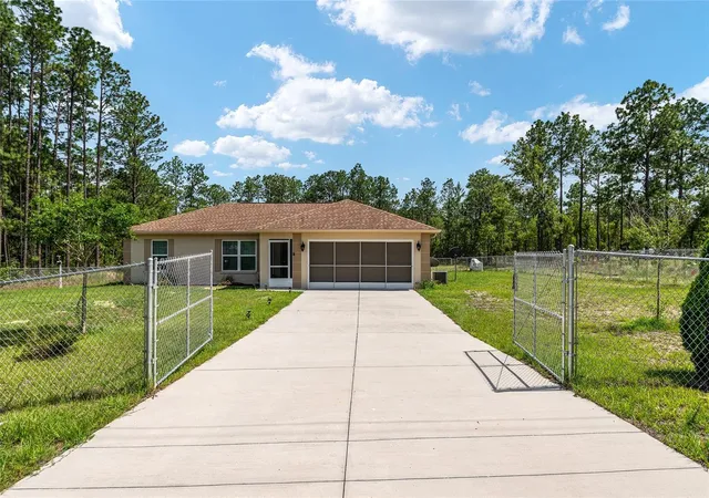 3rd image of 13130 Sw 76Th Ln, Dunnellon, FL 34432 | MLS# OM725517