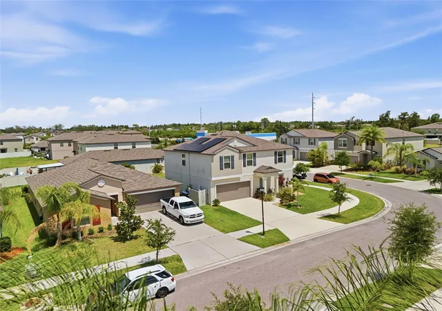 Photo 2 of Single family home for sale at 5052 White Chicory Dr, Apollo Beach, FL 33572 | MLS# TB8512972 | Listing updated on 2026-06-27