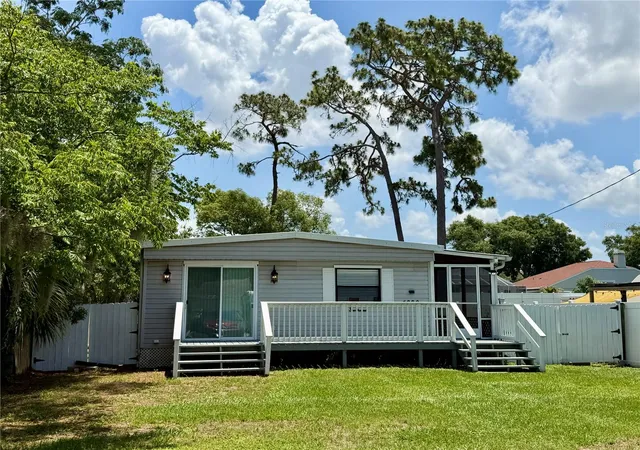 Photo 2 of Manufactured home for sale at 4820 Capron St, New Port Richey, FL 34653 | MLS# TB8512973 | Listing updated on 2026-08-31