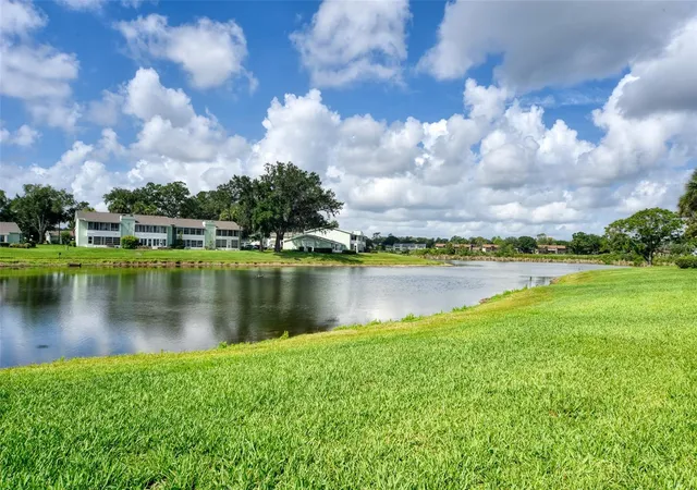 4th image of 519 Midway Dr, OCALA, FL 34472