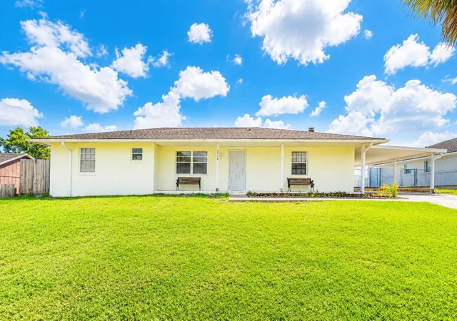 1st image of 2970 Lagoon Ave, Deltona, FL 32738 | MLS# FC318862