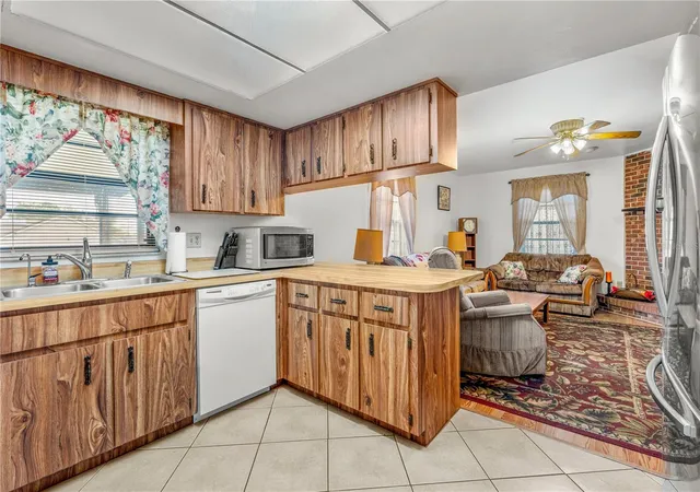 2nd image of 2970 Lagoon Ave, Deltona, FL 32738 | MLS# FC318862
