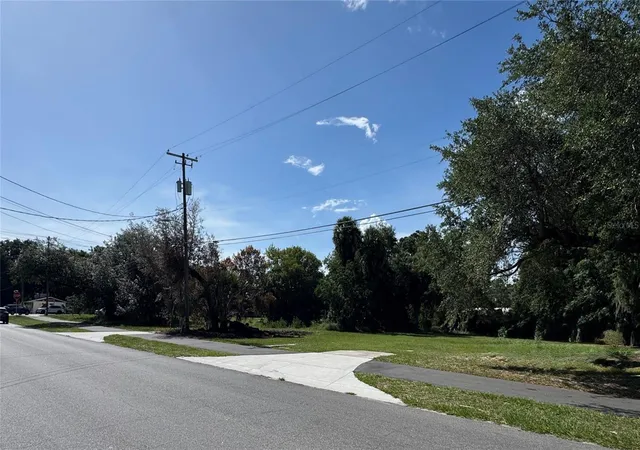 4th image of 41 E Michael Gladden Blvd, Apopka, FL 32703 | MLS# O6411517