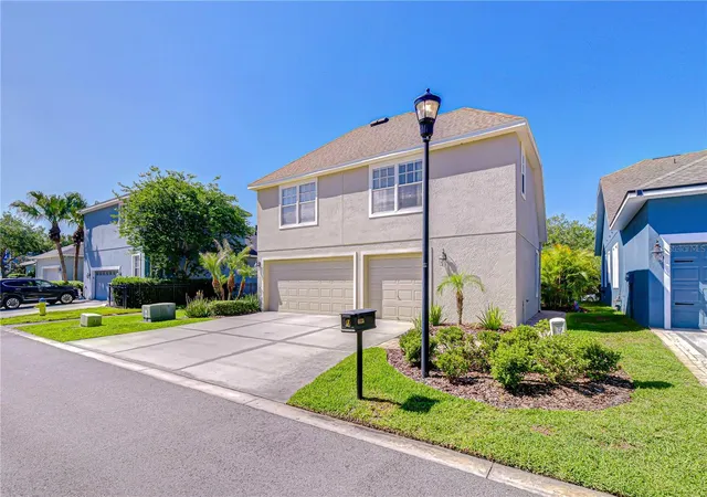 Photo 2 of Single family home for sale at 6135 Churchside Dr, Lithia, FL 33547 | MLS# TB8513040 | Listing updated on 2026-09-30