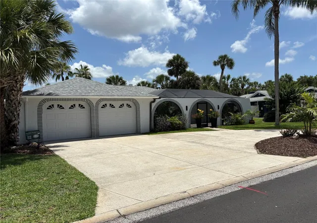 Photo 2 of Single family home for sale at 5514 Gridley Ln, New Port Richey, FL 34652 | MLS# W7886173 | Listing updated on 2026-09-01