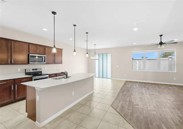 5th image of 6574 Kenava Loop, Palmetto, FL 34221 | MLS# A4695083
