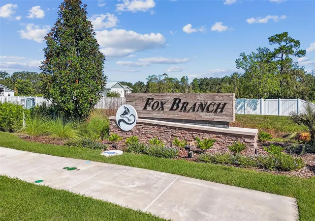 Photo 2 of Single family home for sale at 4518 Lake Fox Dr, Lakeland, FL 33810 | MLS# TB8513074 | Listing updated on 2026-10-20