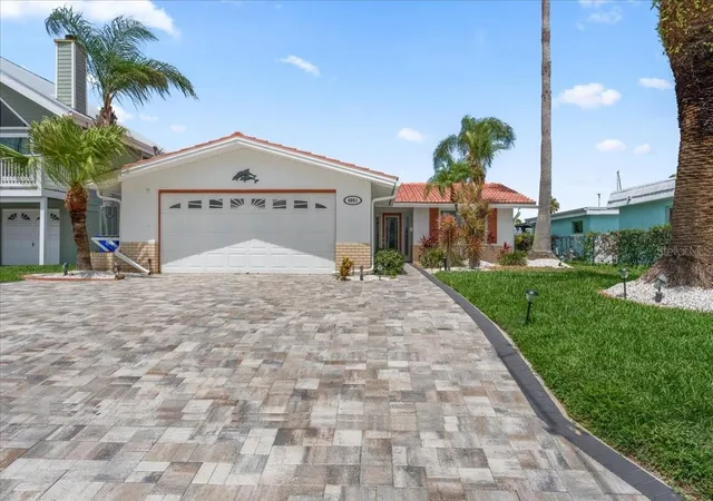 Photo 2 of Single family home for sale at 4951 Pompano Dr, New Port Richey, FL 34652 | MLS# TB8513094 | Listing updated on 2026-10-03