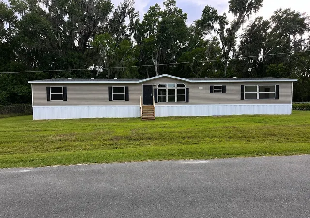 Homes for sale in Lake Panasoffkee, FL | 2630 County Road 426c, Lake Panasoffkee, FL 33538 | MLS# G5112965
