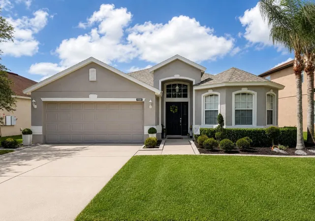 Homes for sale in Orlando, FL | 9880 Tivoli Chase Dr, Orlando, FL 32829 | MLS# S5150786