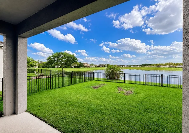 Homes for sale in Orlando, FL | 9880 Tivoli Chase Dr, Orlando, FL 32829 | MLS# S5150786