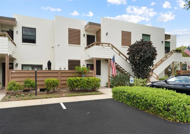 Photo 1 of Condo for sale at 106 Tidewater Dr, Bradenton, FL 34210 | MLS# A4695107 | Listing updated on 2026-05-30