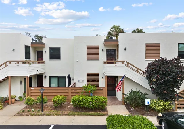 Photo 2 of Condo for sale at 106 Tidewater Dr, Bradenton, FL 34210 | MLS# A4695107 | Listing updated on 2026-05-30