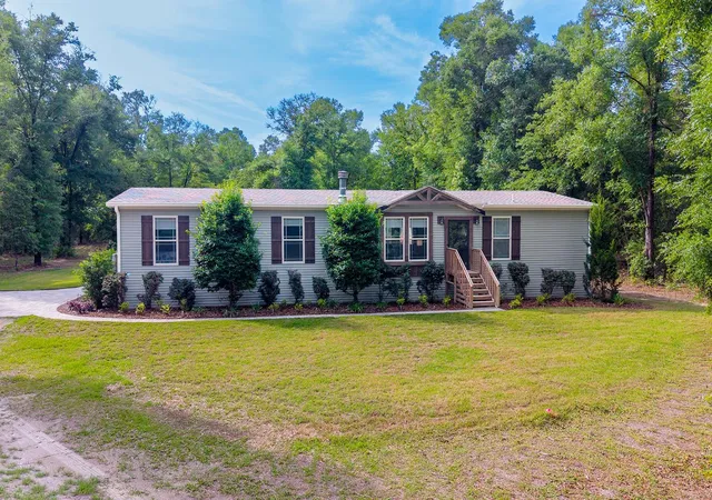 Homes for sale in High Springs, FL | 3190 Ne 76th Ave, High Springs, FL 32643 | MLS# GC540714