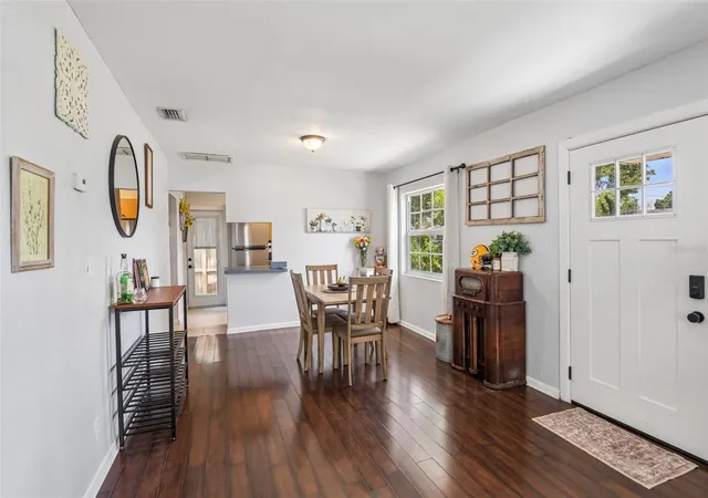 Homes for sale in Saint Petersburg, FL | 4218 6Th Ave N, Saint Petersburg, FL 33713 | MLS# TB8513136