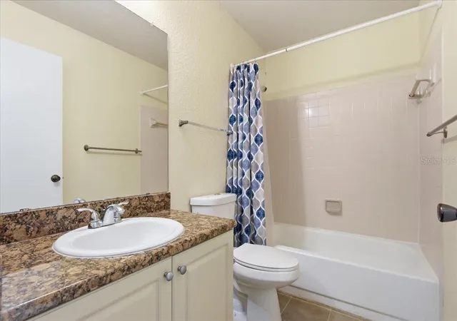 Photo 4 of Condo for sale at 2550 N Alafaya Trl #11206, Orlando, FL 32826 | MLS# O6411585 | Listing updated on 2026-09-27